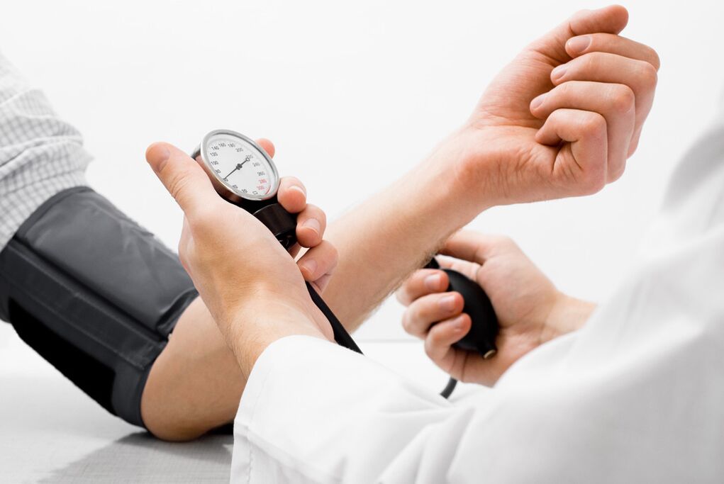 Wenn Sie Osteochondrose nicht behandeln, wird es Probleme mit dem Blutdruck geben